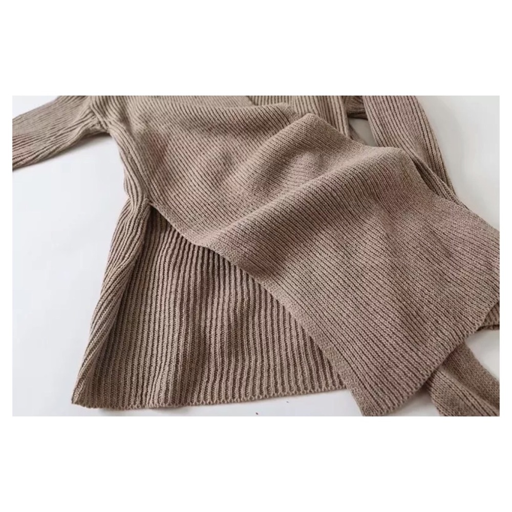 LAST ONE ‼️NWT The Peyton Front Tie Knit Cardigan - Picture 4 of 4